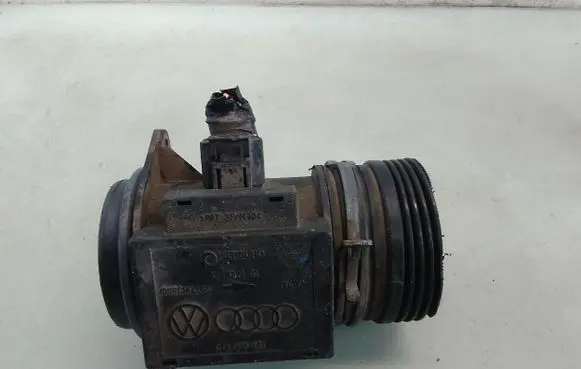 Volkswagen PASSAT B5 Mass air flow meter 074906461