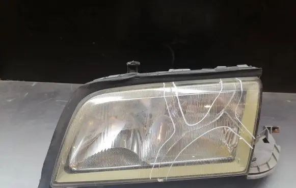 Mercedes-Benz C W202 Headlight/headlamp A2028261180