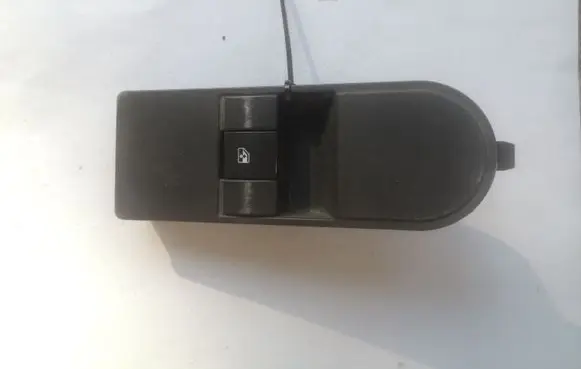 Opel Astra H Electric window control switch 13228709 5011