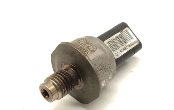 Peugeot 508 Fuel pressure sensor 9800210677