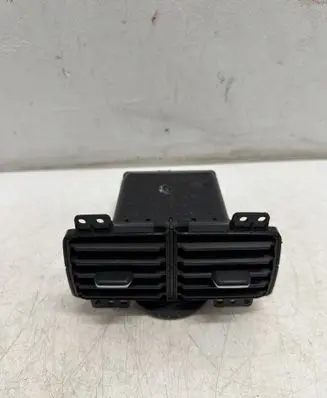 Volkswagen Golf VII Rear air vent grill 5G0819209 5G0819203