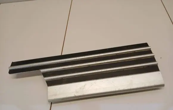 Land Rover Range Rover L322 Side skirt rear trim 000171 AW6063