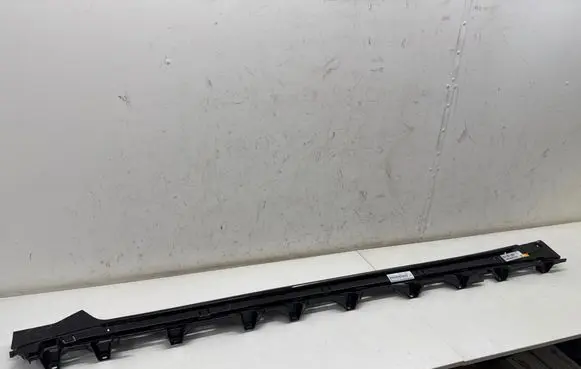 BMW i4 Sill supporting ledge 8078579