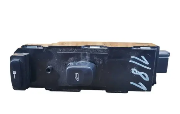 Volvo XC90 Electric window control switch 30658147 MP32BC00098 03W32E