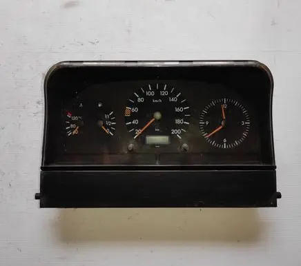 Mercedes-Benz Sprinter W901 W902 W903 W904 Speedometer (instrument cluster) 0005425301