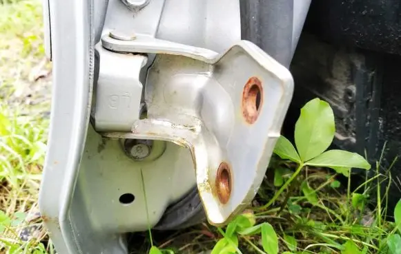 Mazda Premacy Rear door lower hinge