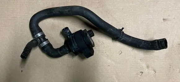 Mercedes-Benz GL X166 Water pump A6398350064