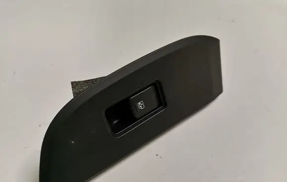 Subaru Outback (BS) Electric window control switch 94263AL05A