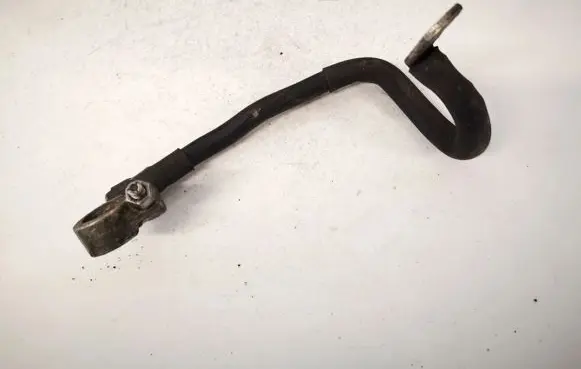 Volkswagen Jetta V Positive cable (battery)
