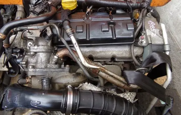 Suzuki Grand Vitara II Turbo 8200412717 F9Q266