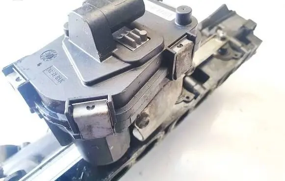 Opel Insignia A Intake manifold valve actuator/motor 8680W774L