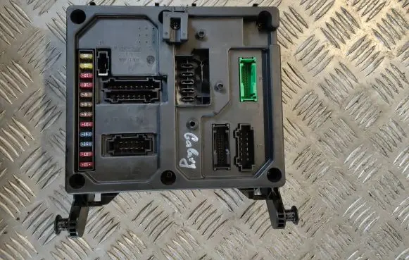 Ford Galaxy Fuse module 7M3962258AC