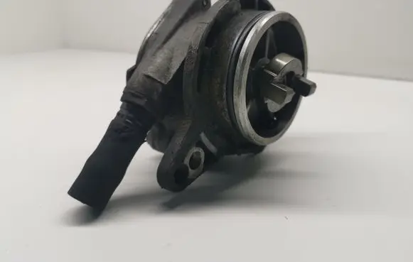 BMW 3 E46 Vacuum pump 024375