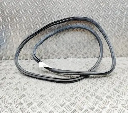 Cadillac Escalade Rubber seal rear door 84507988