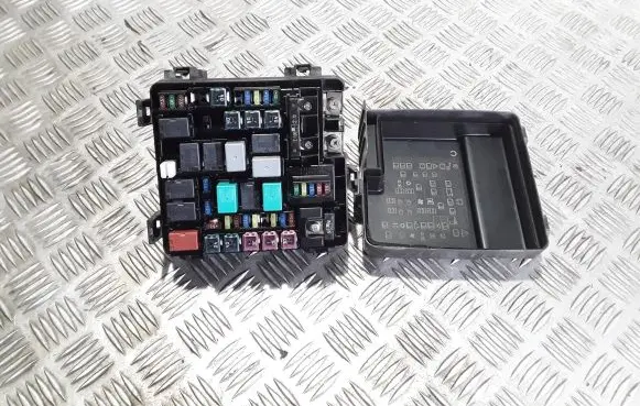 Honda FR-V Fuse module