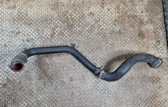 Ford Mondeo MK IV Turbo air intake inlet pipe/hose 6G9N6C646BB 6G9N6C616