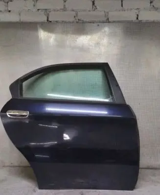 Alfa Romeo 166 Rear door