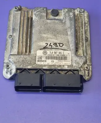 Volkswagen Touareg I Engine control unit/module ECU 7L6907401C 0281013322