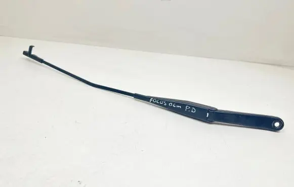 Ford Focus Front wiper blade arm 4M5117526CB