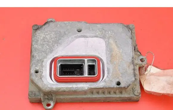 Volvo V50 Voltage converter/converter module 1307329098