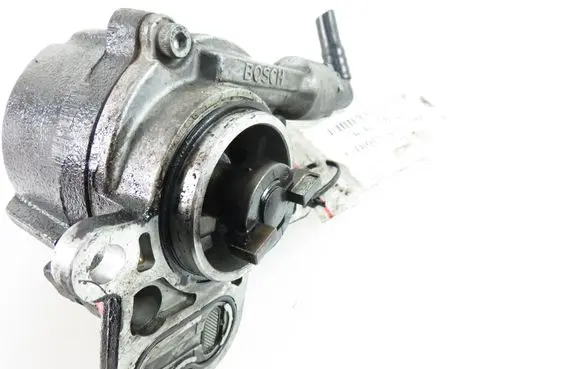 Citroen Berlingo Vacuum pump D1431A14041