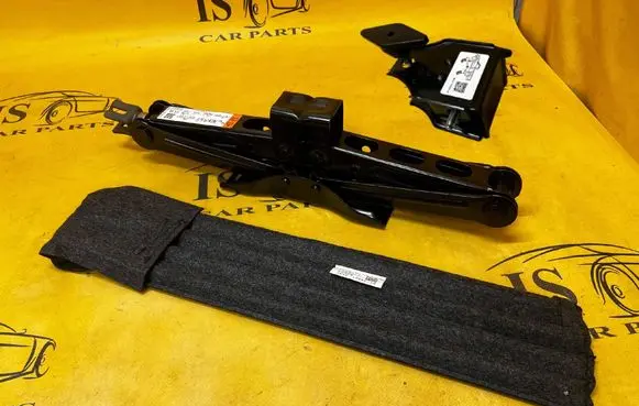 Ford Bronco Tool set JB3C-17A078-CC JB3C17A078CC JB3C-17005-AB