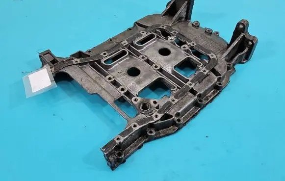 Hyundai H-1, Starex, Satellite Oil filter mounting bracket IMPRK1444429