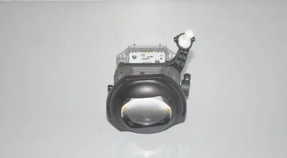 BMW 2 F46 LED ballast control module 1305715322