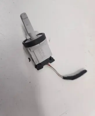 Volkswagen Touran I Interior temperature sensor 1K0907543A