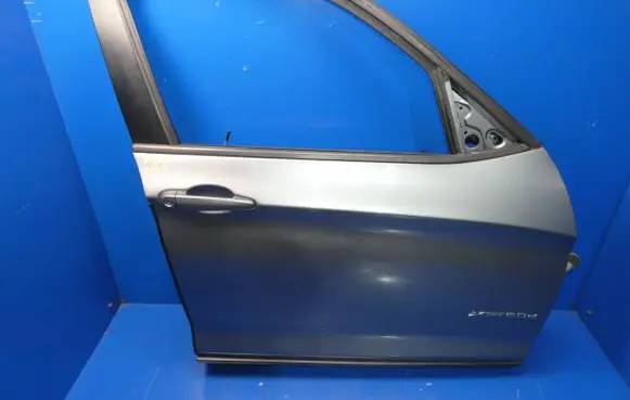 BMW X3 F25 Front door