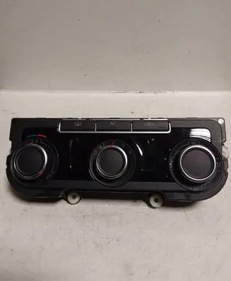 Volkswagen Golf VI Climate control unit 7N0907426AM 5HB00975170