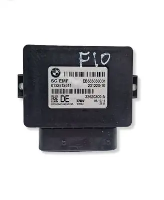 BMW 5 F10 F11 Hand brake control module 6863800 23122010 32620300A