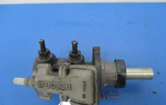 Ford Focus Master brake cylinder
