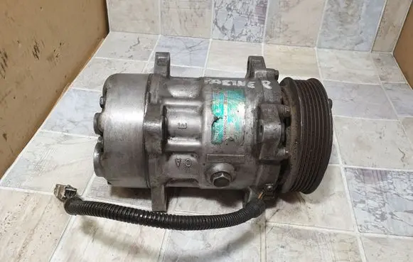 Peugeot Partner Air conditioning (A/C) compressor (pump) 1683606044