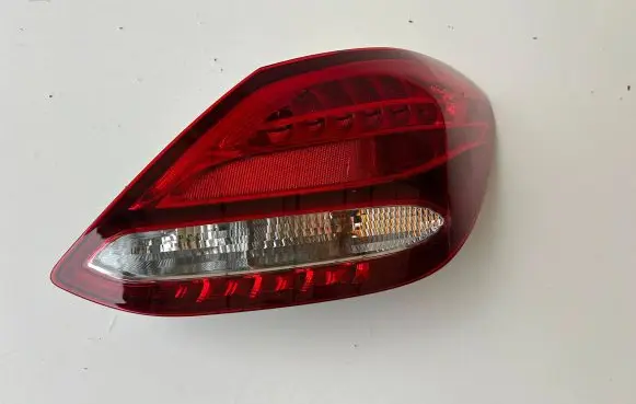 Mercedes-Benz C W205 Rear/tail lights 2058200264
