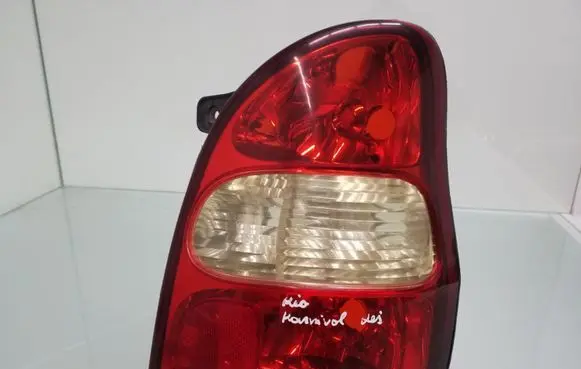 KIA Carnival Rear/tail lights