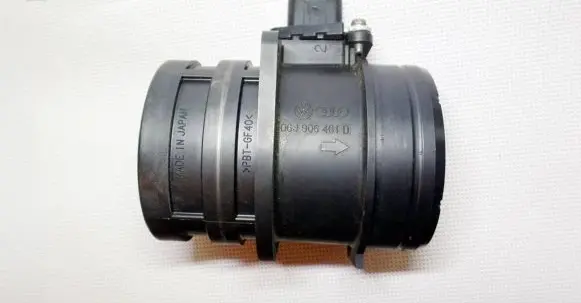 Audi A4 S4 B8 8K Mass air flow meter 06J906461D