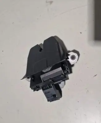 Ford Mondeo MK IV Tailgate/trunk/boot lock/catch/latch
