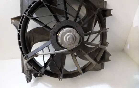Hyundai Accent Fan set 5151014
