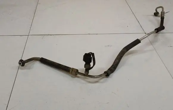 Mazda 3 I Air conditioning (A/C) pipe/hose 