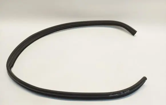 Opel Vivaro Wiper trim 