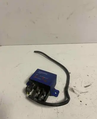 Volvo V50 Glow plug pre-heat relay 31296273 V23132D200130329