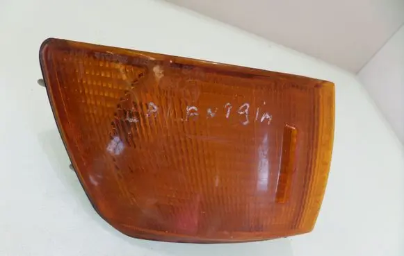 Mitsubishi Galant Front indicator light 21037558