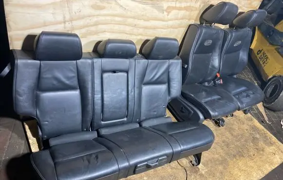 Jeep Grand Cherokee (WK) Seat set 