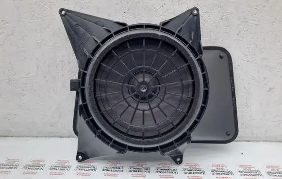 Audi A8 S8 D3 4E Subwoofer speaker 4E003541201S