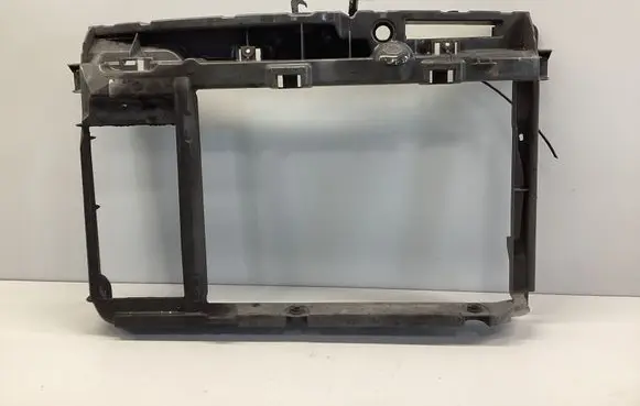 Citroen DS3 Radiator support slam panel