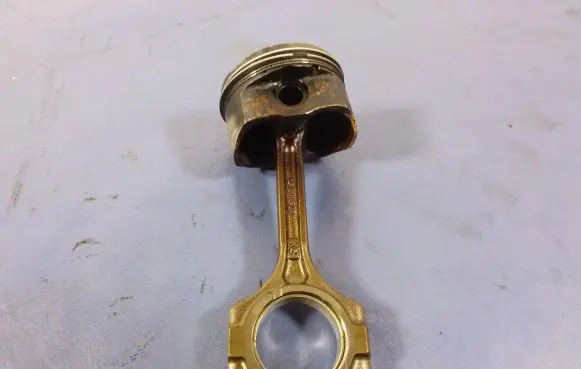 Hyundai i10 Piston 