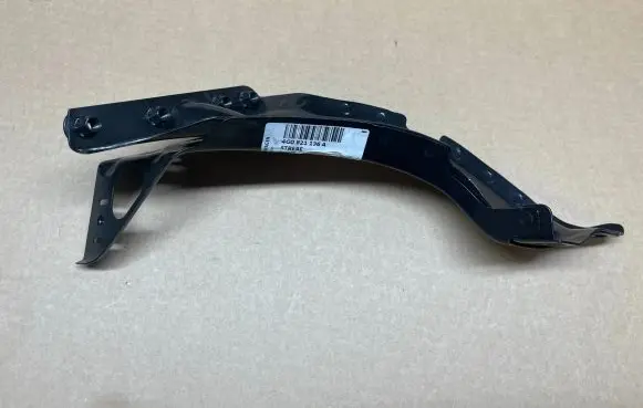 Audi A6 S6 C7 4G Fender mounting bracket 4G0821136A