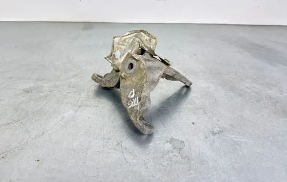 Volkswagen Touareg III Gearbox mounting bracket 4N0399114F