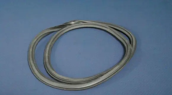 Mercedes-Benz C W204 Rubber seal rear door 8V4833721B